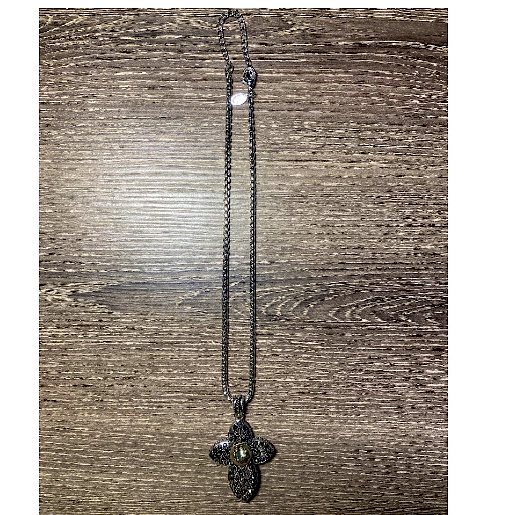 Cross Neckless